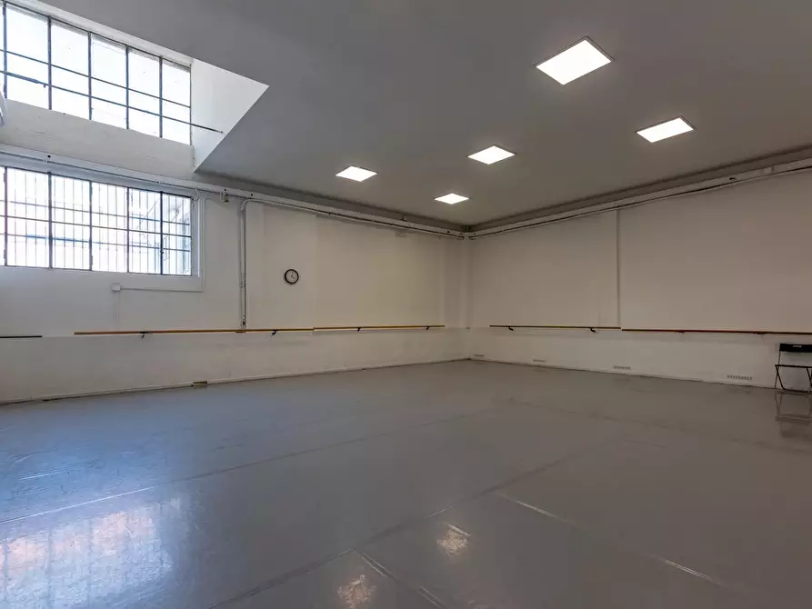 Immagine 21 di Casa bifamiliare in vendita  in Via Privata Luigi Cirenei a Milano