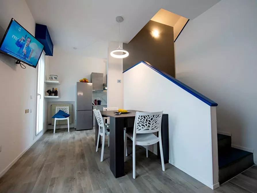 Immagine 25 di Casa trifamiliare in vendita  a Cattolica