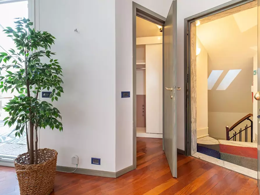 Immagine 32 di Casa trifamiliare in affitto  in Via della Moscova, 10 a Milano
