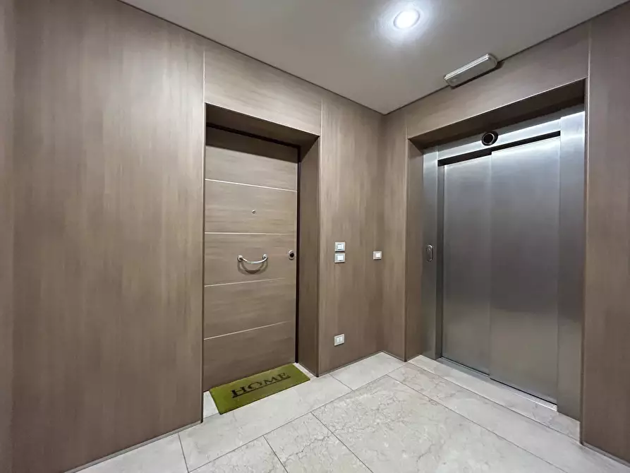 Immagine 48 di Casa trifamiliare in vendita  a Conegliano