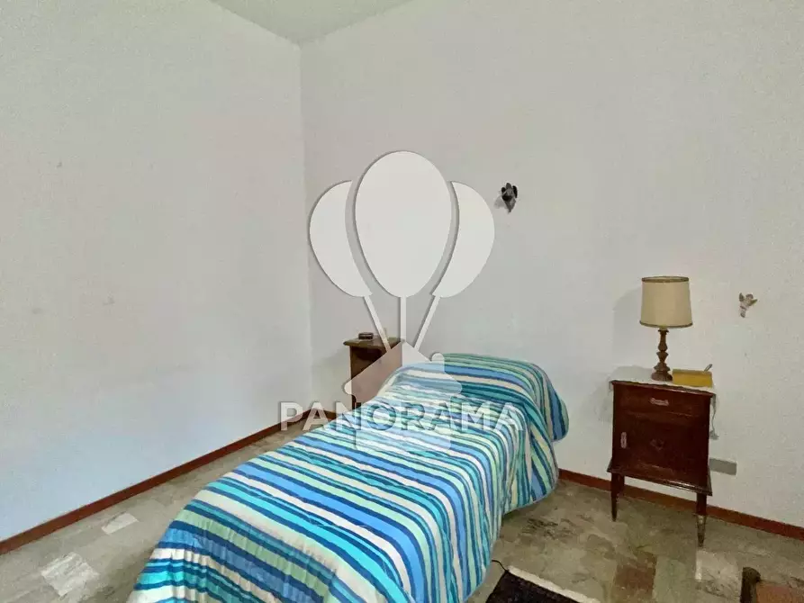 Immagine 22 di Casa trifamiliare in vendita  in Via Torquato Tasso a Alcamo