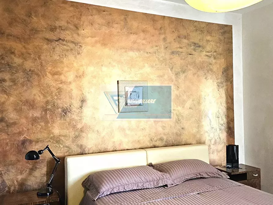 Immagine 23 di Casa trifamiliare in vendita  in Viale Teracati, 110 a Siracusa