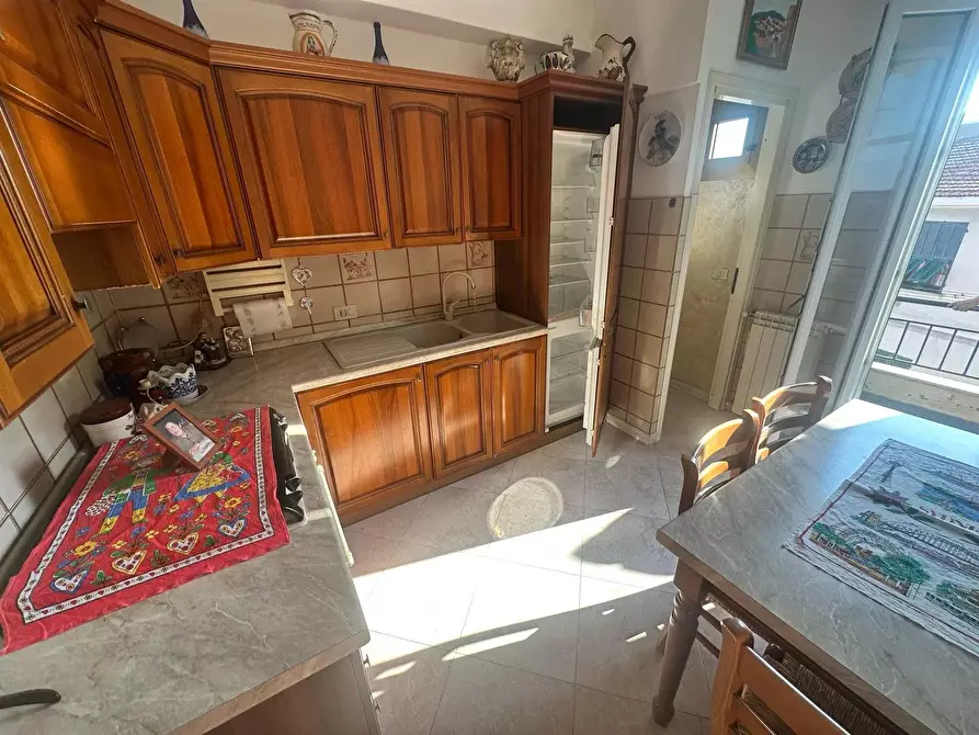 Immagine 4 di Casa trifamiliare in vendita  in Via Cristoforo Colombo 7 a Ventimiglia