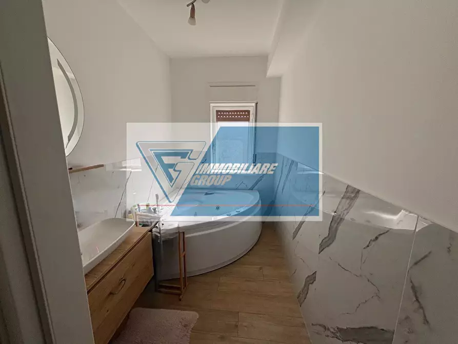 Immagine 10 di Casa trifamiliare in vendita  in Via Salvatore Nanna a Siracusa