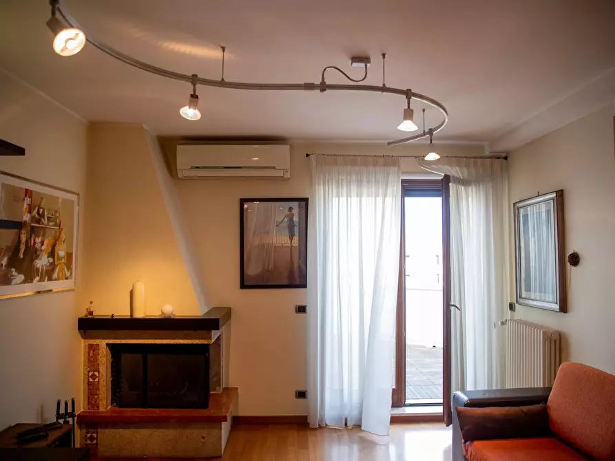 Immagine 37 di Casa trifamiliare in vendita  in Vico XX Vittorio Emanuele.19 a Bari