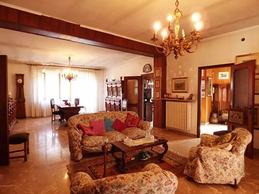 Immagine 15 di Terreno edificabile in vendita  a Barolo