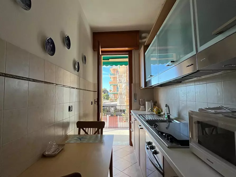 Immagine 8 di Casa trifamiliare in vendita  in Via Como a Lavagna