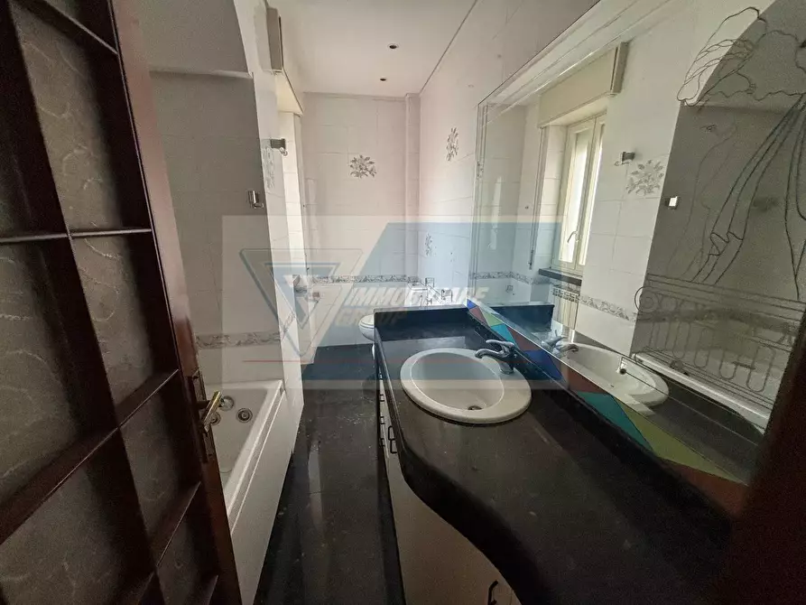 Immagine 9 di Casa trifamiliare in vendita  in Viale Santa Panagia a Siracusa