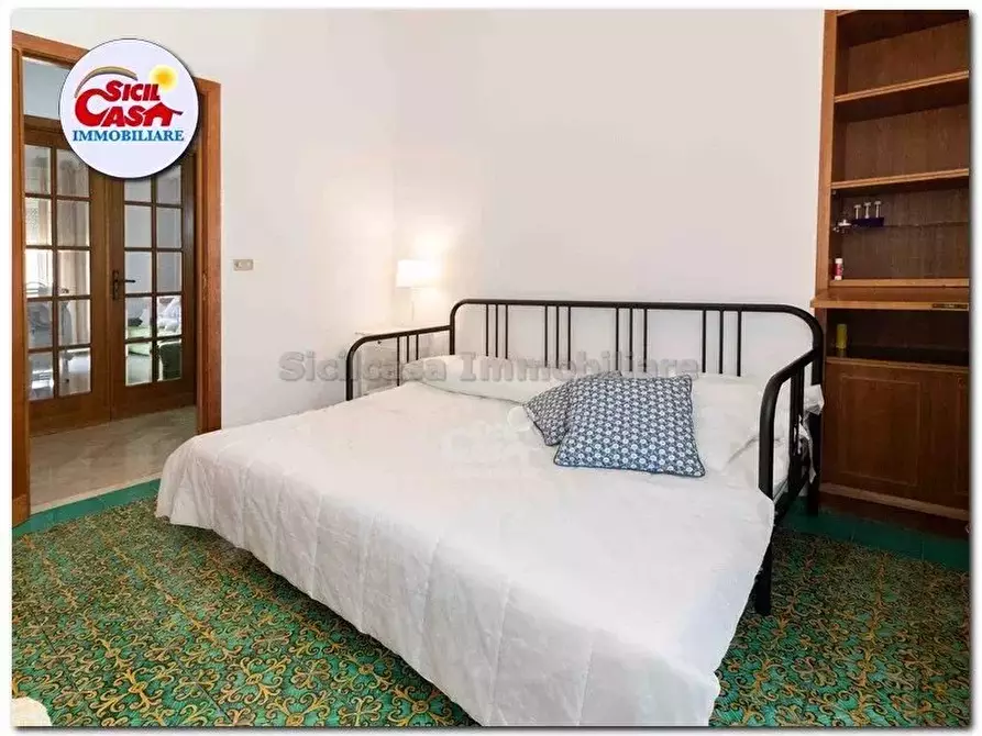 Immagine 2 di Casa trifamiliare in affitto  a Marsala