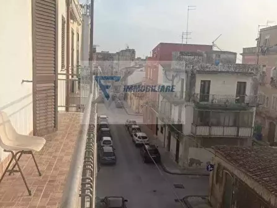 Immagine 8 di Casa trifamiliare in vendita  in Via Bainsizza a Siracusa