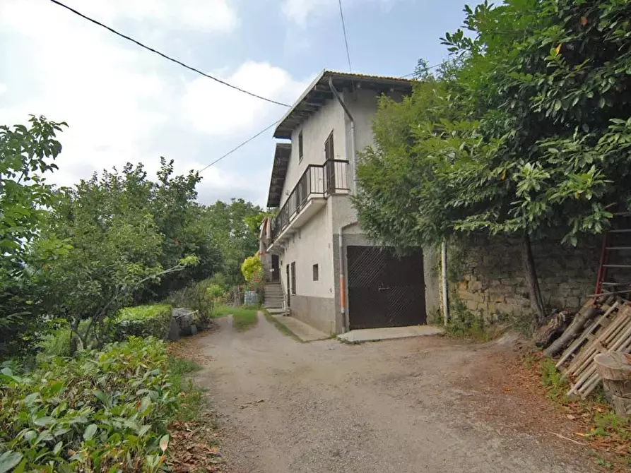 Immagine 3 di Terreno edificabile in vendita  a Bergolo