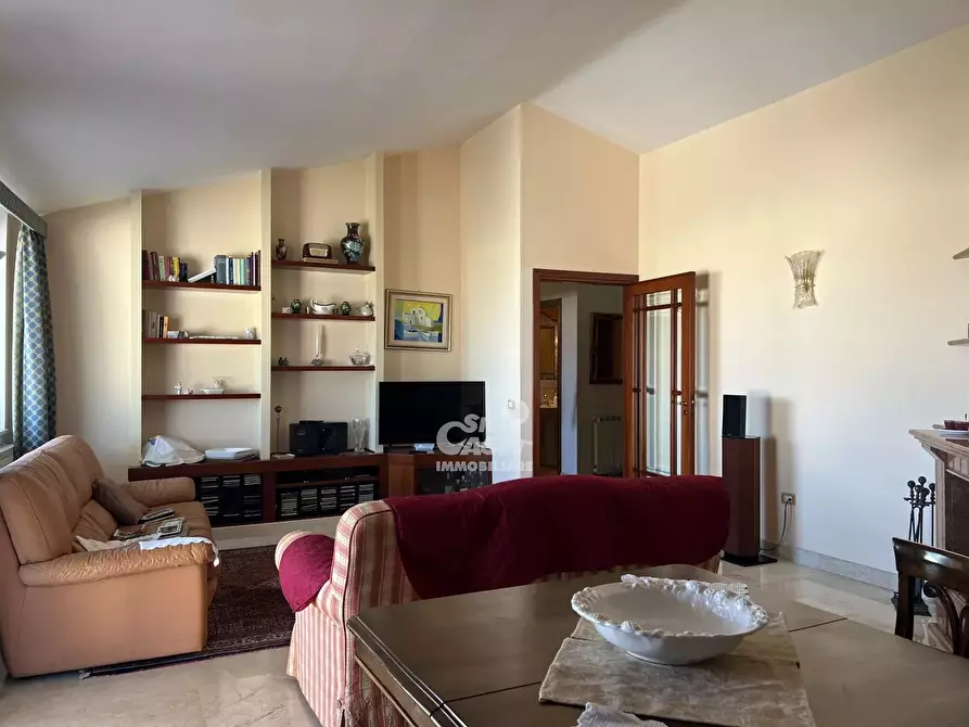 Immagine 10 di Casa trifamiliare in vendita  a Marsala