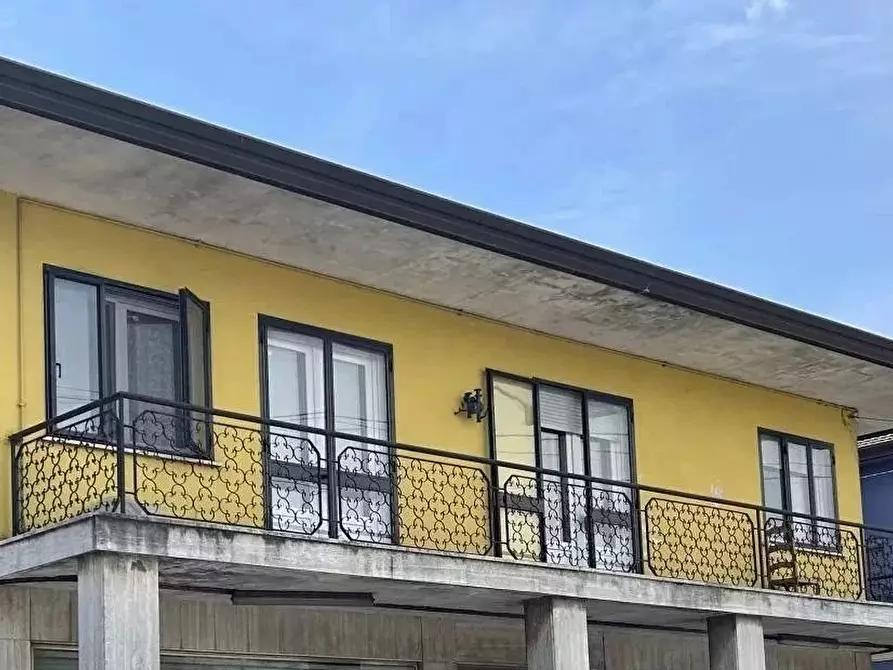Immagine 33 di Casa trifamiliare in vendita  a Cimadolmo