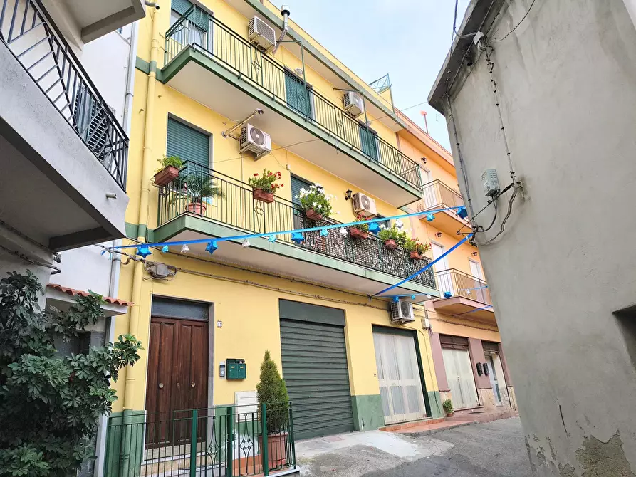 Immagine 1 di Casa trifamiliare in vendita  in Via San Nicolò a Messina