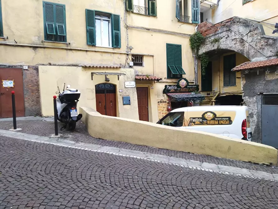Immagine 1 di Attico in affitto  in Vico delle Camelie, 1 a Ventimiglia