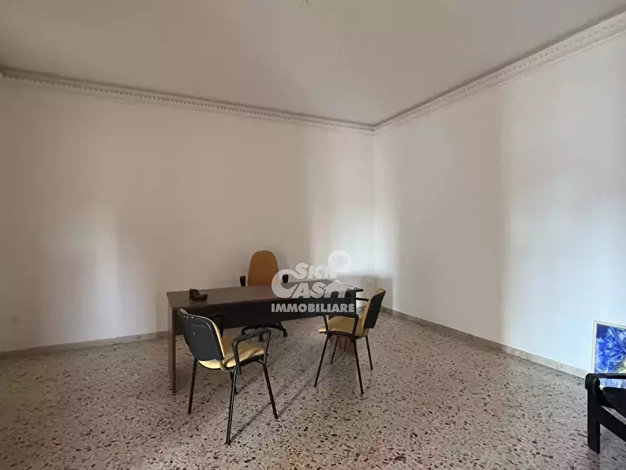 Immagine 20 di Casa trifamiliare in affitto  a Marsala