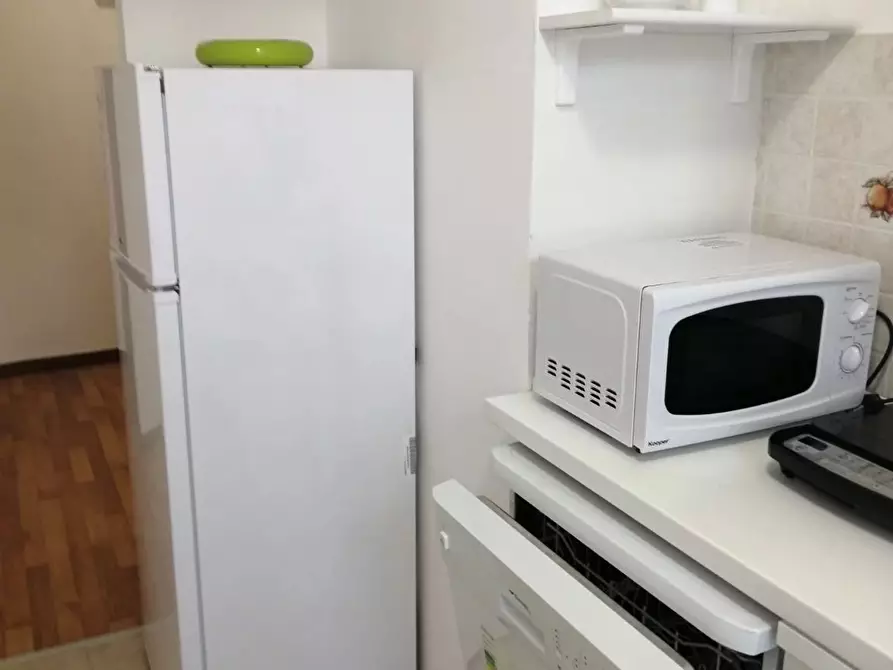 Immagine 13 di Casa trifamiliare in affitto  a Milano