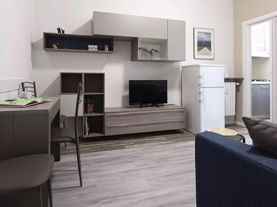 Immagine 6 di Casa trifamiliare in affitto  a Milano