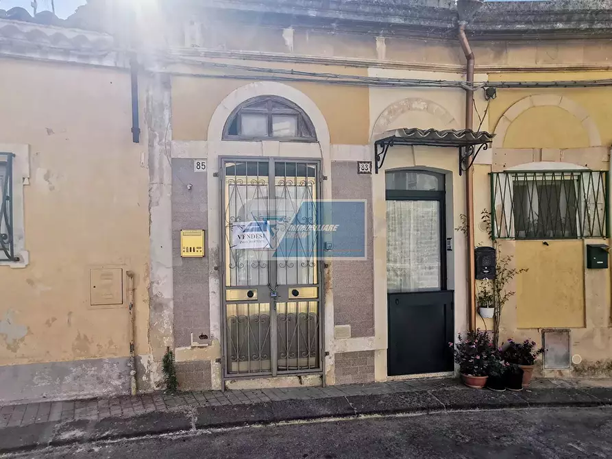 Immagine 17 di Casa trifamiliare in vendita  in Via Venti Settembre a Noto