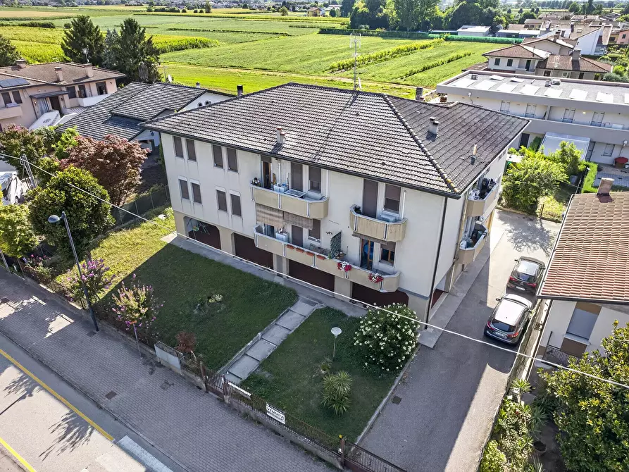 Immagine 33 di Casa trifamiliare in vendita  a Campagna Lupia