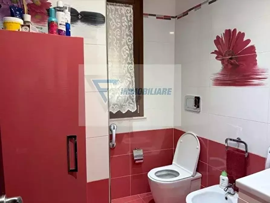 Immagine 40 di Casa trifamiliare in vendita  in Via Brancati a Buccheri