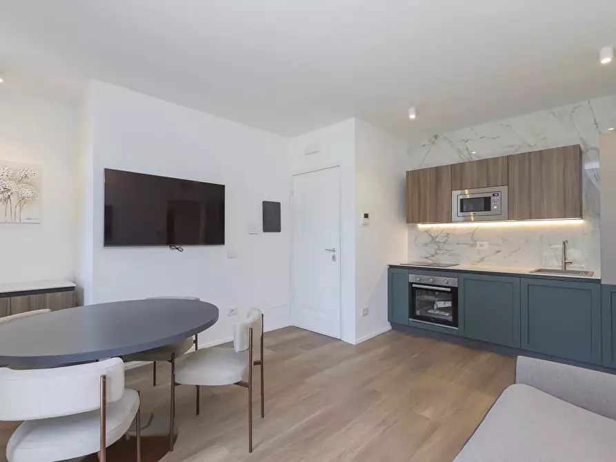 Immagine 3 di Casa trifamiliare in affitto  a Milano