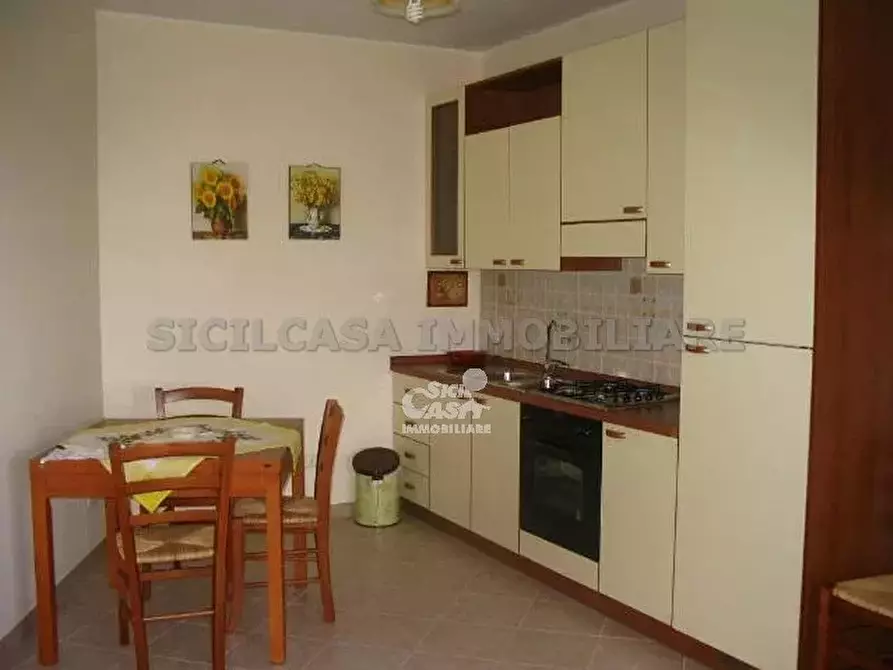 Immagine 7 di Casa trifamiliare in vendita  a Marsala