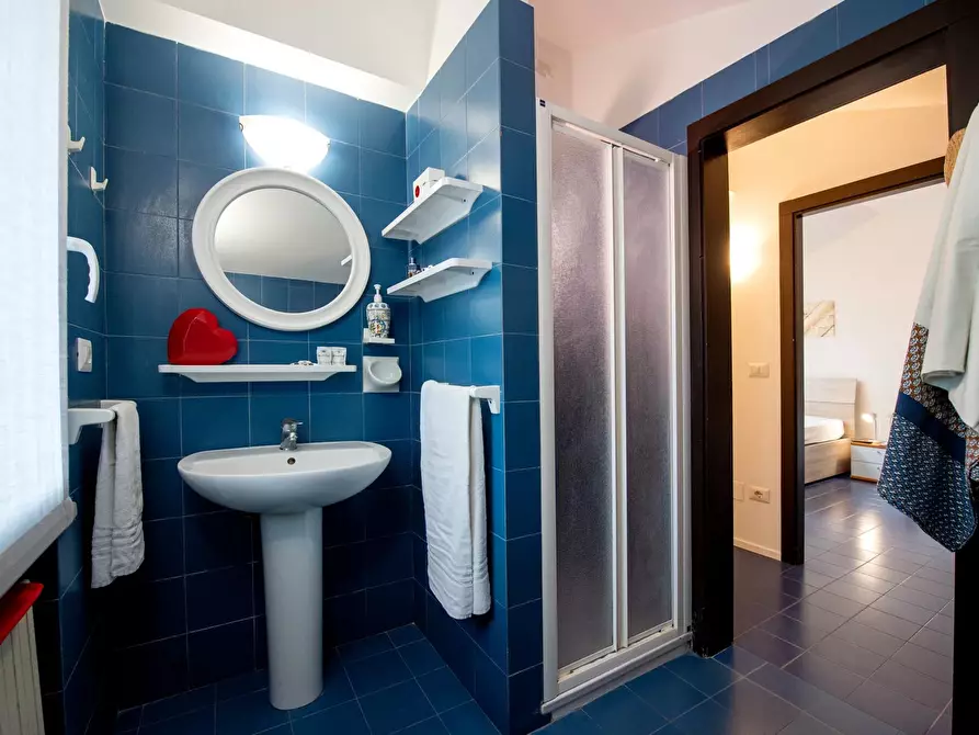 Immagine 21 di Casa trifamiliare in vendita  a Cattolica