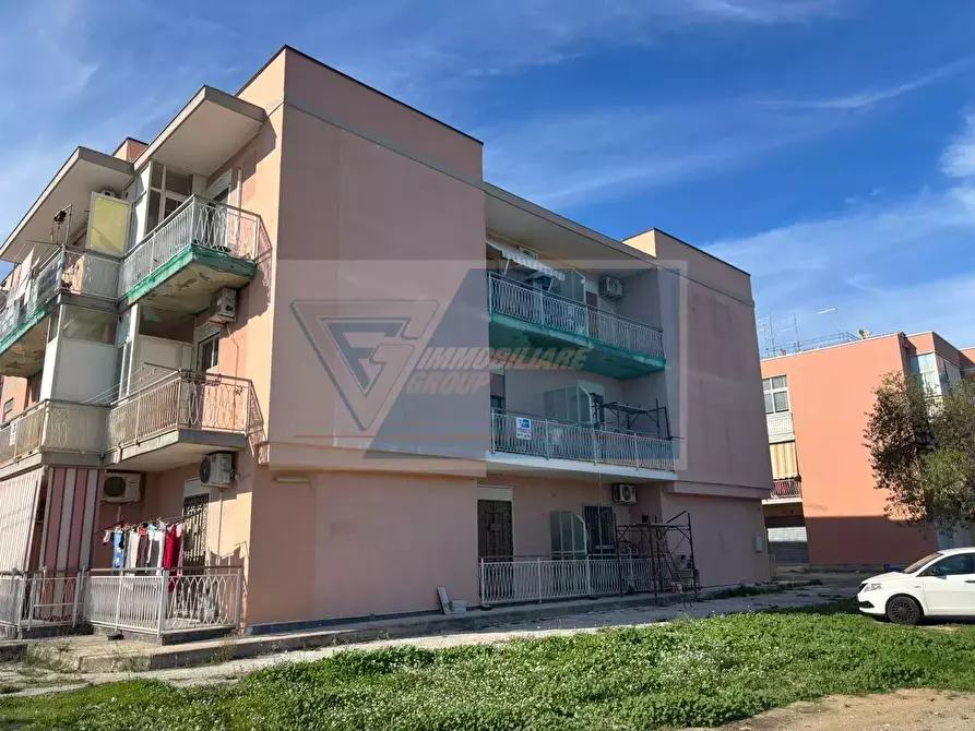 Immagine 1 di Casa trifamiliare in vendita  in Via Monviso a Siracusa