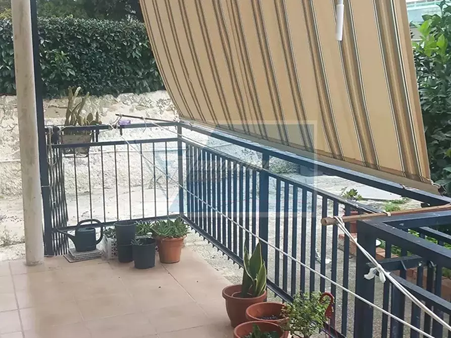 Immagine 29 di Casa trifamiliare in vendita  in Via Cassaro, 11 a Siracusa