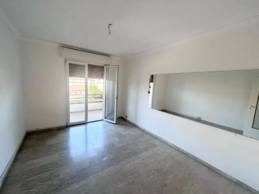 Immagine 5 di Casa trifamiliare in vendita  a Ventimiglia