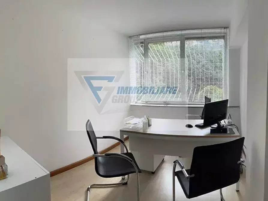 Immagine 16 di Castello in affitto  in Viale Teracati a Siracusa