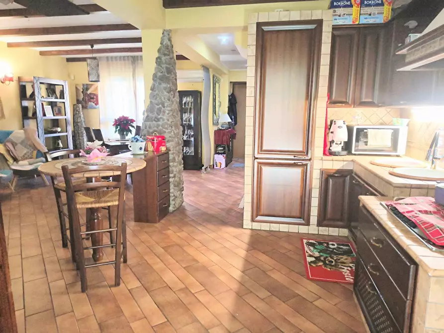 Immagine 8 di Casa trifamiliare in vendita  in Via delle Mimose, 9 a Messina