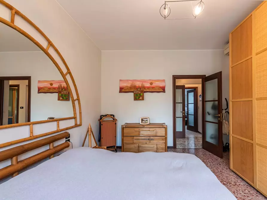 Immagine 14 di Casa trifamiliare in vendita  a Milano