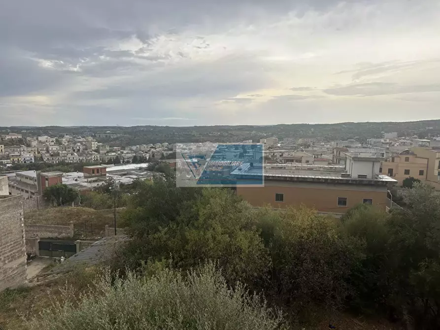 Immagine 4 di Casa trifamiliare in vendita  a Noto