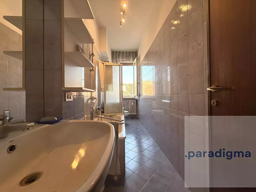 Immagine 6 di Casa trifamiliare in vendita  in Corso Montebello a Tortona