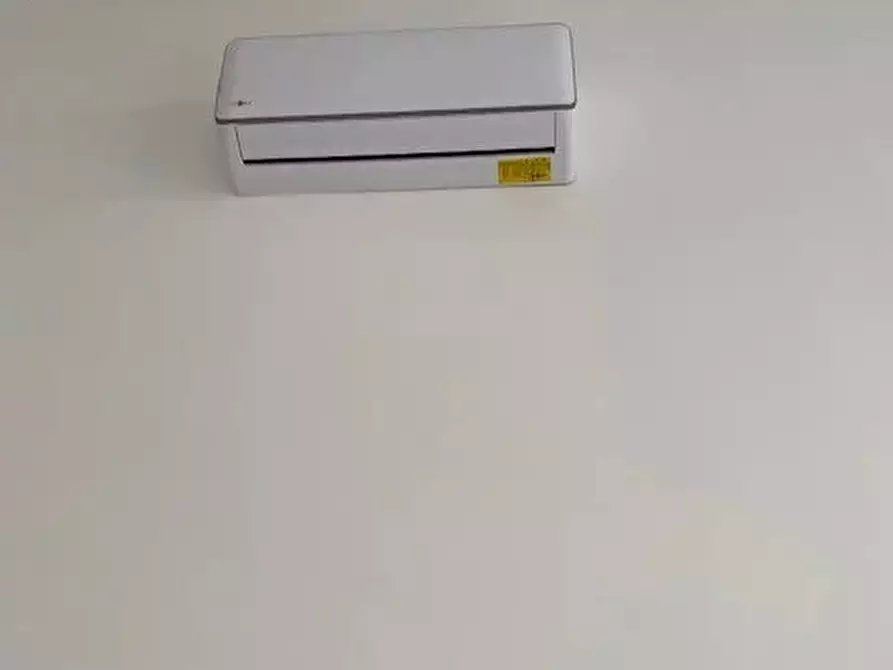 Immagine 2 di Casa trifamiliare in vendita  in Via Adolfo Wildt a Milano