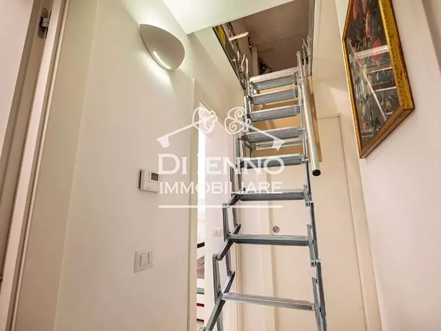 Immagine 8 di Casa trifamiliare in vendita  in Via Labicana a Roma