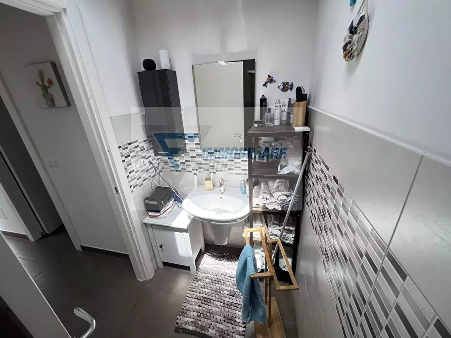 Immagine 8 di Casa trifamiliare in vendita  in Viale Edoardo Garrone a Buccheri