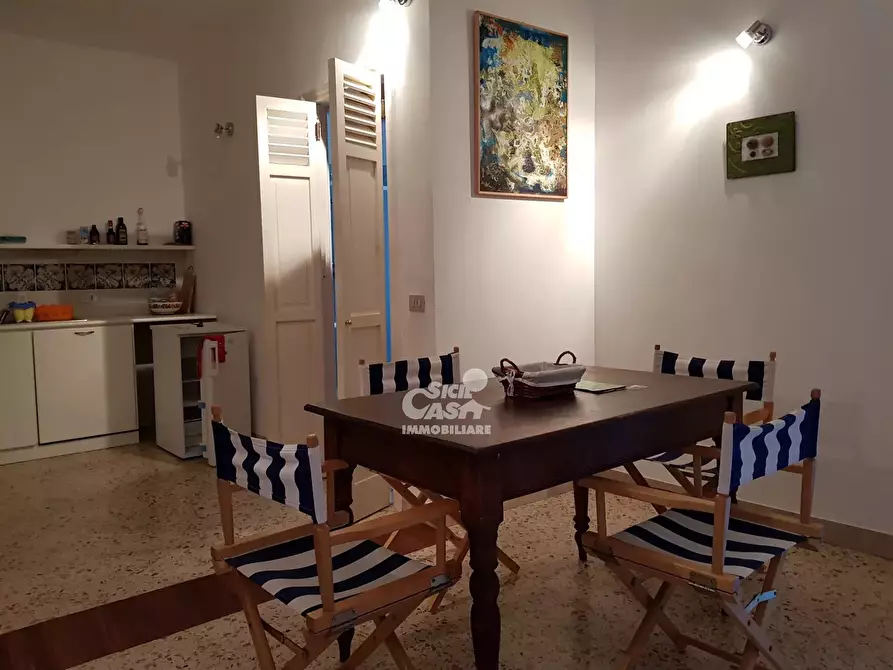 Immagine 19 di Casa trifamiliare in affitto  a Marsala
