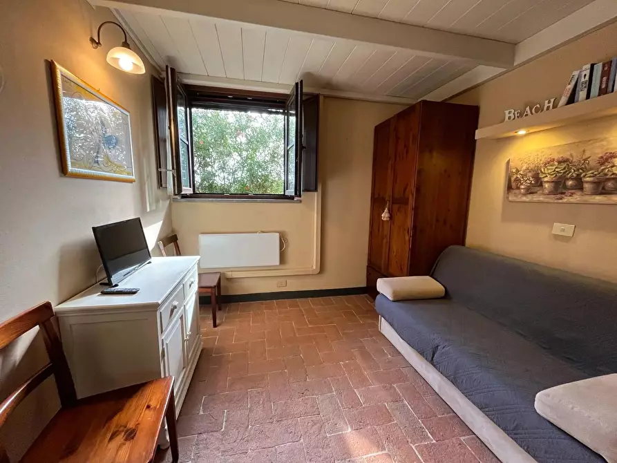 Immagine 18 di Casa trifamiliare in vendita  in Via Aurelia Sud, 55 a San Vincenzo