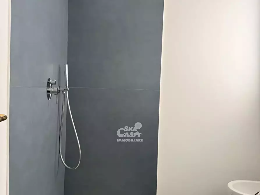 Immagine 10 di Casa trifamiliare in vendita  a Marsala