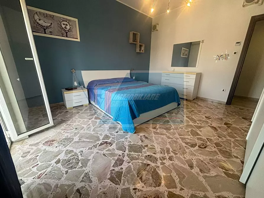 Immagine 20 di Casa trifamiliare in vendita  in Via Necropoli Grotticelle a Siracusa