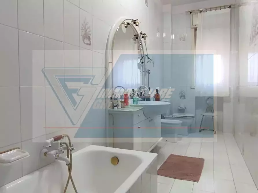 Immagine 17 di Casa trifamiliare in vendita  in Via Avola a Siracusa