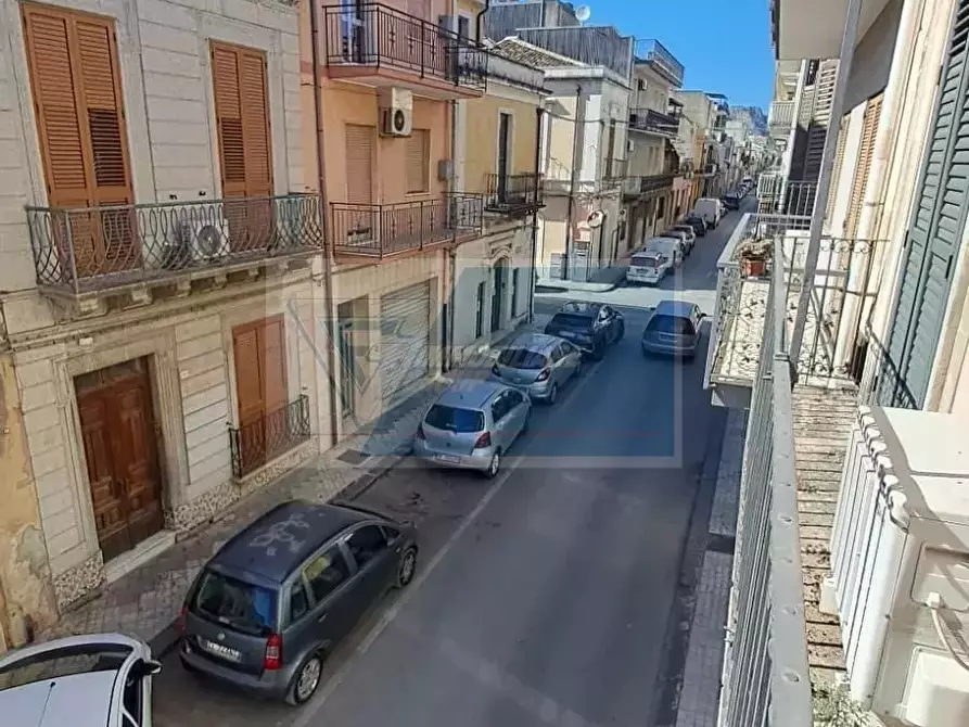 Immagine 2 di Casa trifamiliare in vendita  in Via Archimede a Floridia