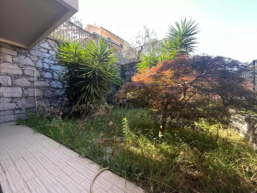 Immagine 2 di Casa trifamiliare in vendita  a Chiavari
