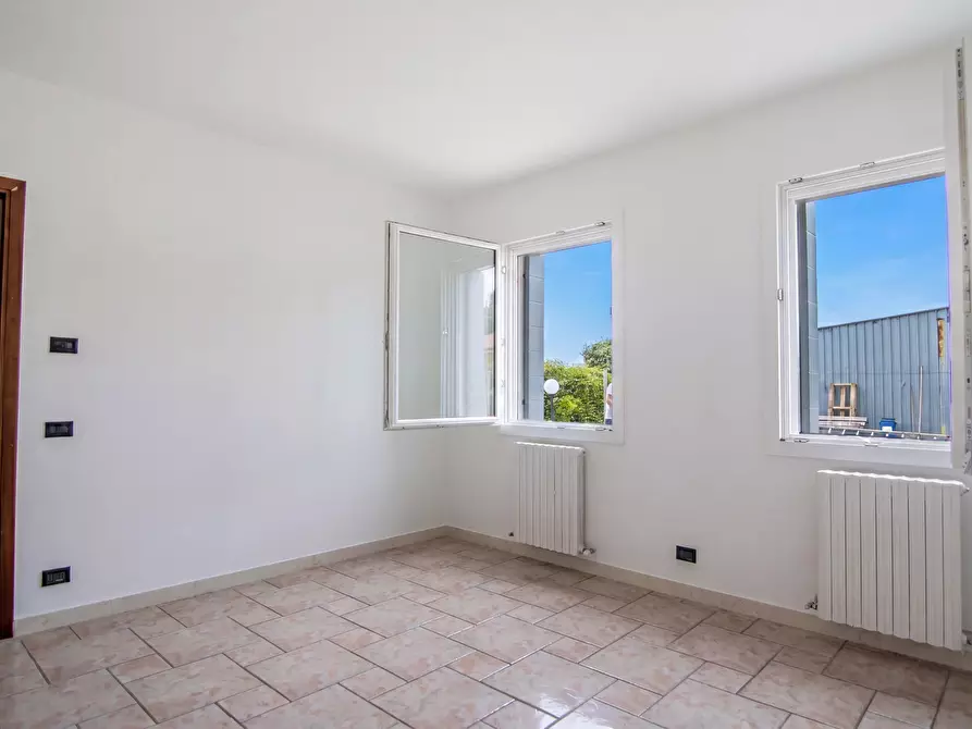 Immagine 7 di Casa trifamiliare in affitto  a Albignasego