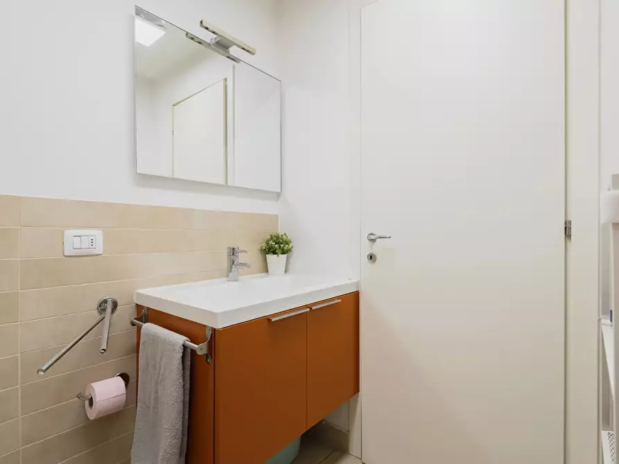 Immagine 19 di Casa trifamiliare in affitto  in VIA BERNARDINO BIONDELLI, 7. a Milano