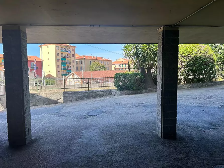 Immagine 13 di Casa trifamiliare in vendita  a Ventimiglia