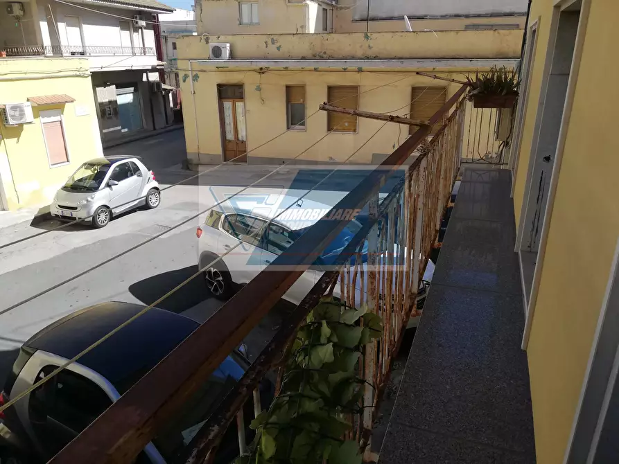 Immagine 3 di Casa trifamiliare in vendita  in Via Maria Montessori a Siracusa